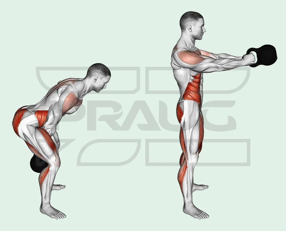 Pratiquant en kettlebell swing, bras tendus, la kettlebell projetée devant lui à hauteur de poitrine par l’extension des hanches.